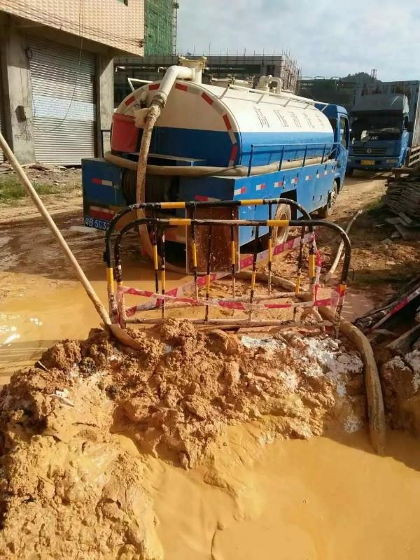 东兴工地淤泥清淤