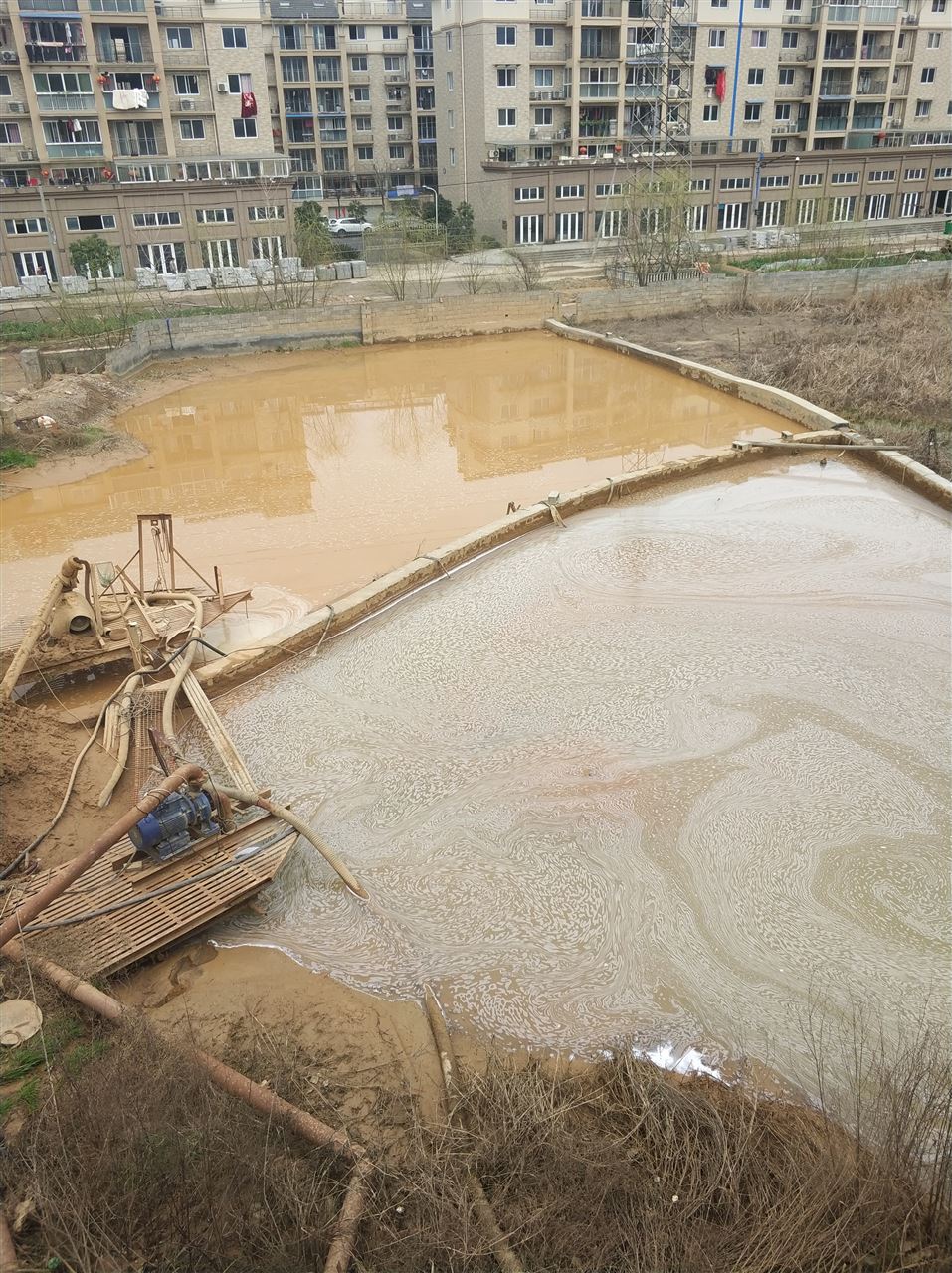 东兴沉淀池淤泥清理-厂区废水池淤泥清淤