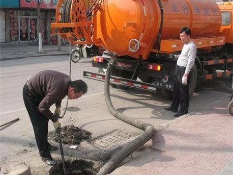 东兴清掏化粪池，健康生活从这里开始